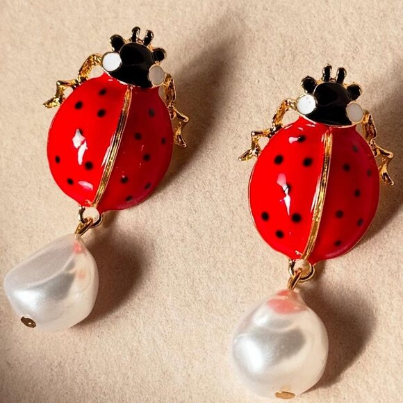NEW Bold Pearl Drop Ladybug Red Statement Earrings - Picture 2 of 6